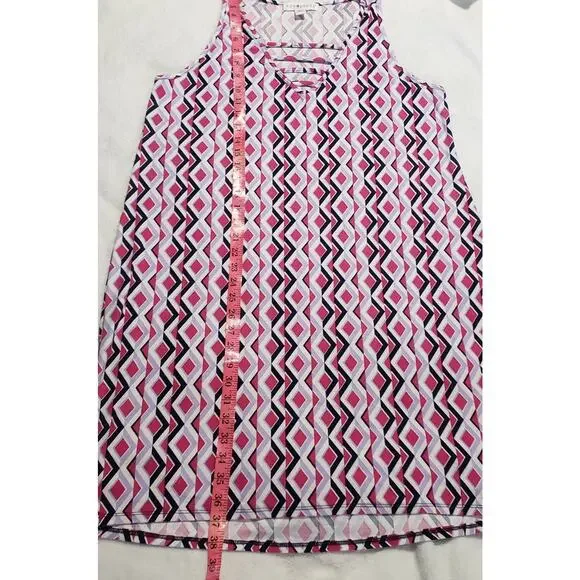 Eye Candy Sleeveless Shift Dress Women's 1X Pink Geometric V-Neck Above Knee - Picture 8 of 8
